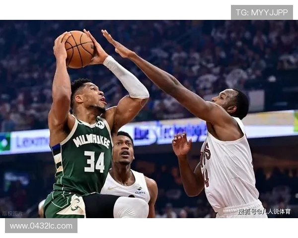 字母哥愤怒撕毁球衣雄鹿惨败更衣室内冲突升级引发关注